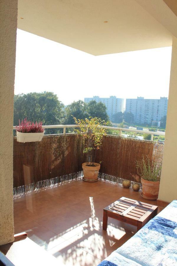 Butas Apartament Vincent Metro 83 M2 *